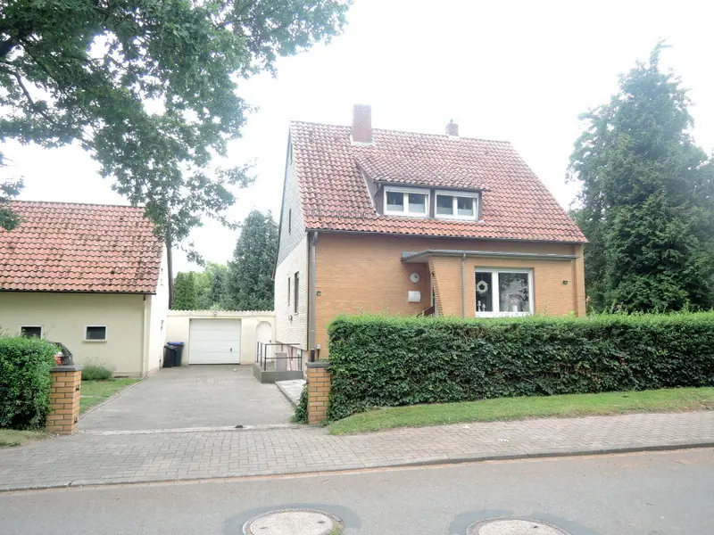 7 Zimmer Haus mit 125 m² in Einbeck – Bild 1