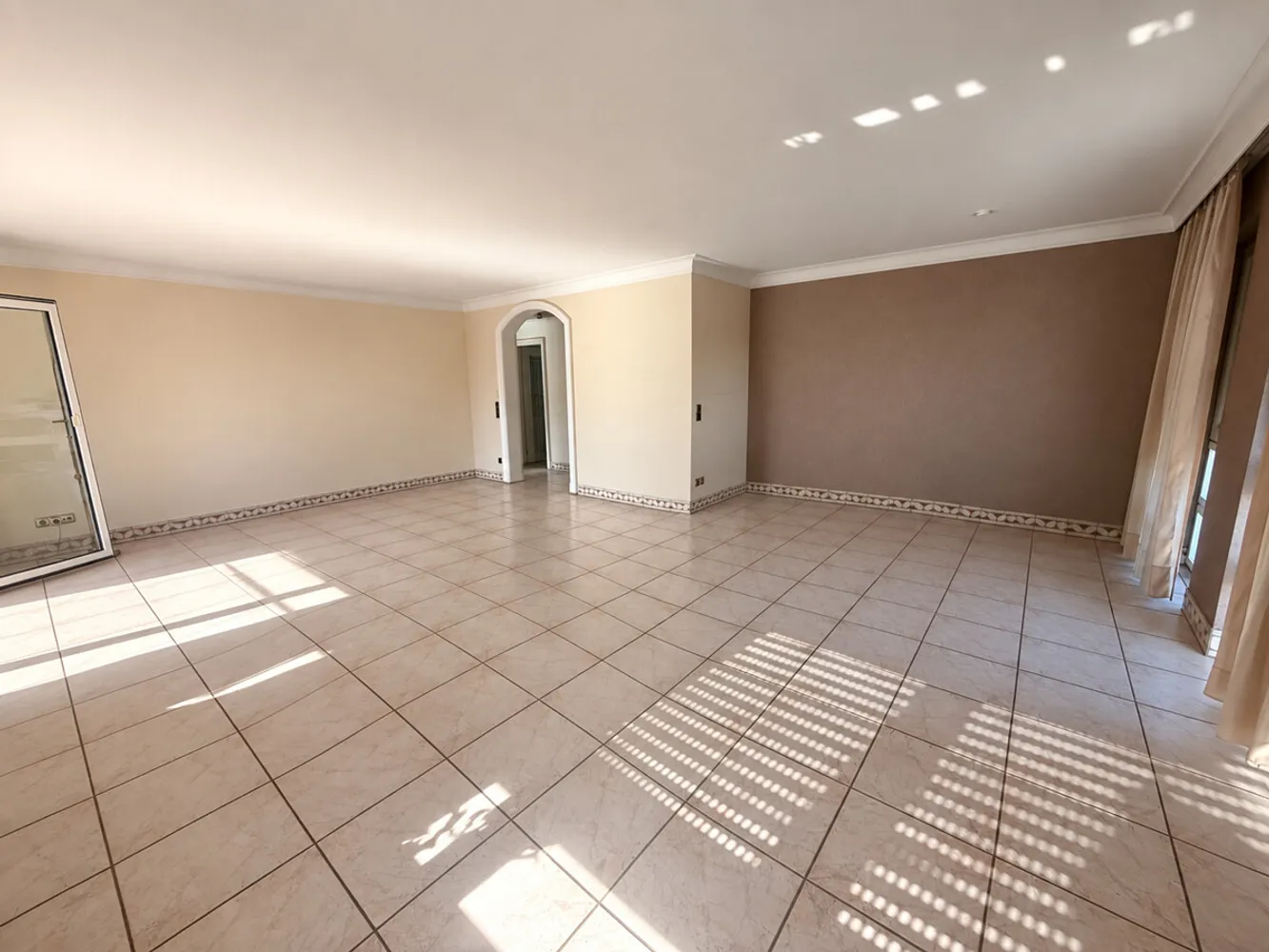 3 Zimmer Wohnung mit 91 m² in Neuss – Bild 2