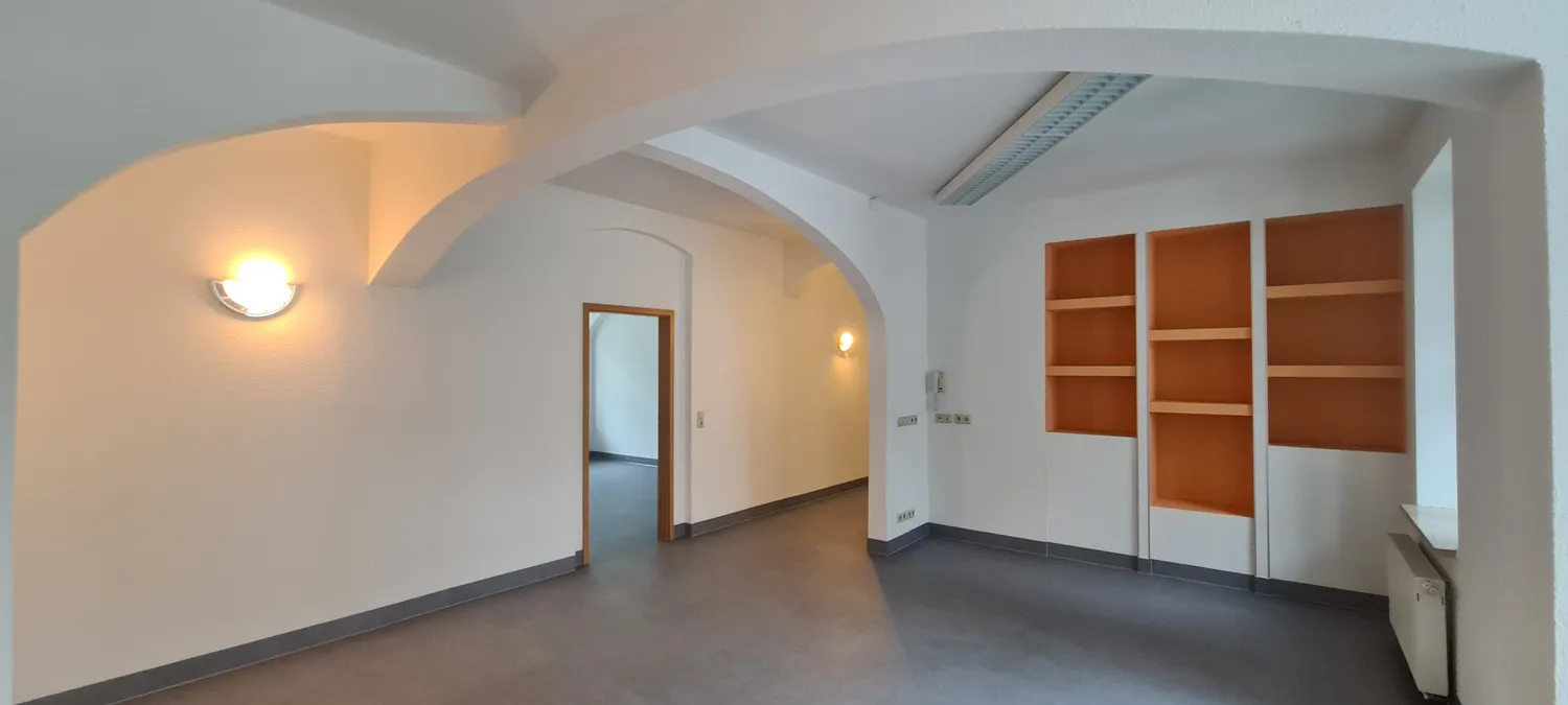 4 Zimmer Wohnung mit 107 m² in Görlitz – Bild 2