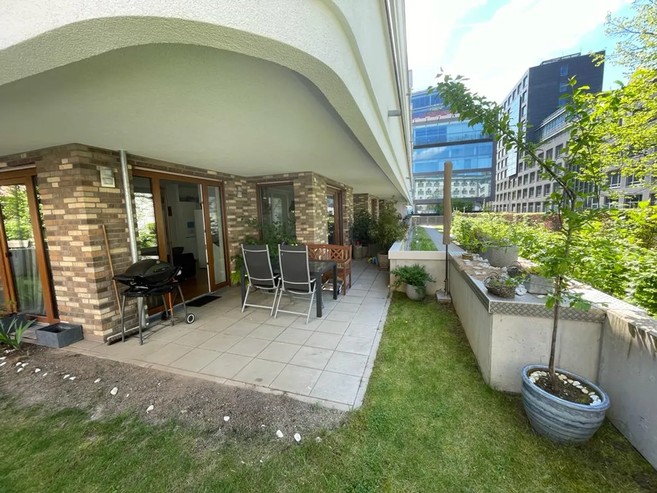 2 Zimmer Wohnung mit 75 m² in Frankfurt am Main – Bild 10