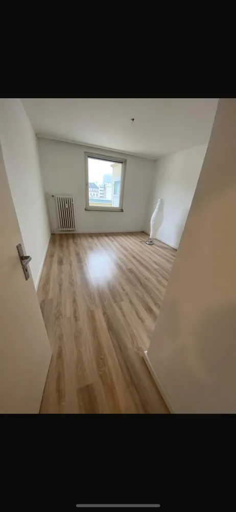 2 Zimmer Wohnung mit 60 m² in Düsseldorf – Bild 1