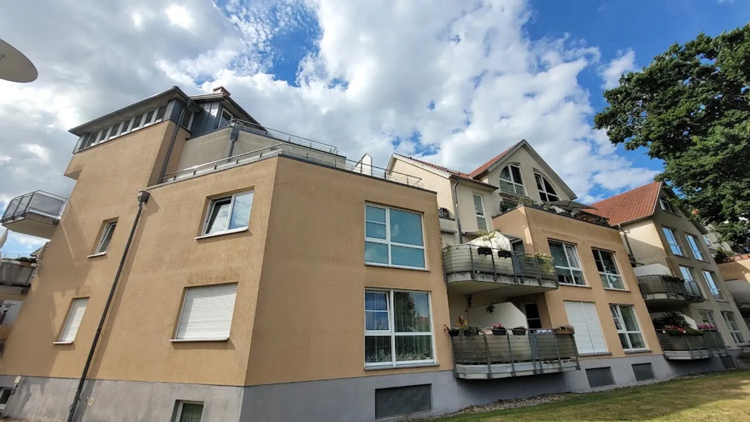 2 Zimmer Wohnung mit 98 m² in Rostock – Bild 2