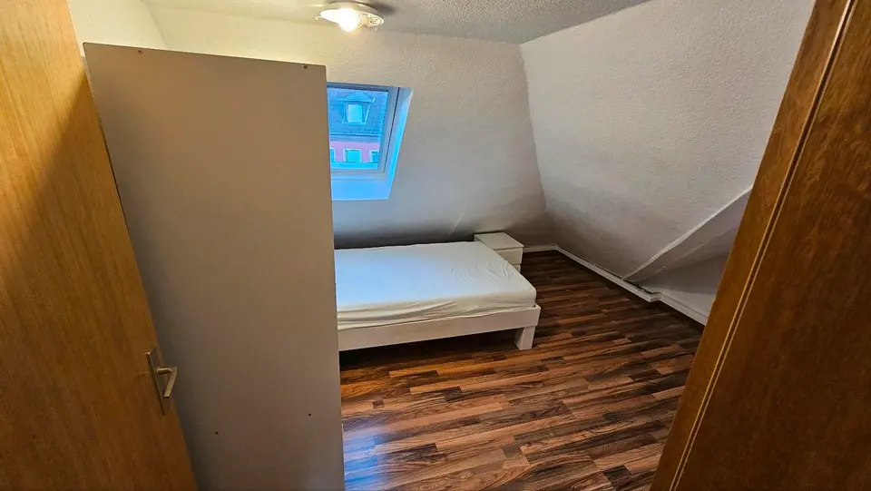 WG-Zimmer mit 93 m² in Essen – Bild 1