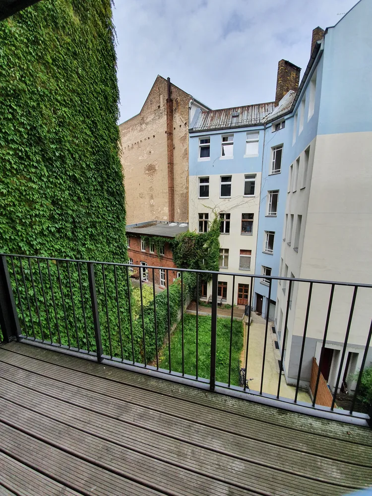 1 room apartment with 46 m² in Berlin – Photo 4