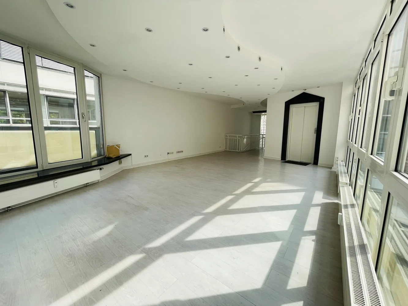 3 Zimmer Wohnung mit 110 m² in Stuttgart – Bild 1
