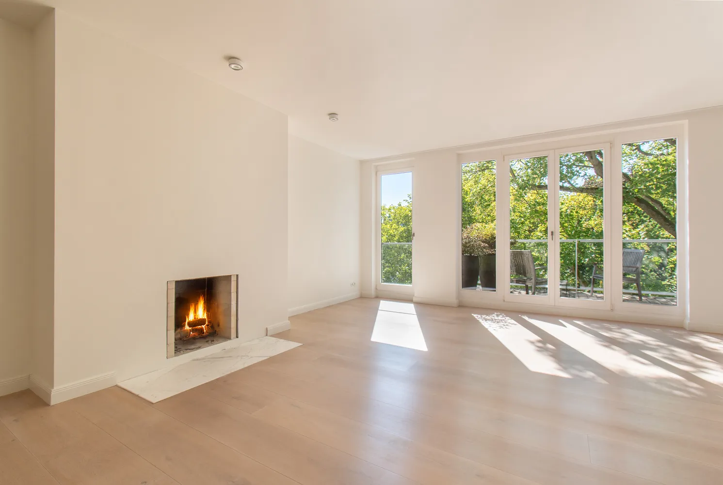6 Zimmer Wohnung mit 317 m² in Hamburg – Bild 3