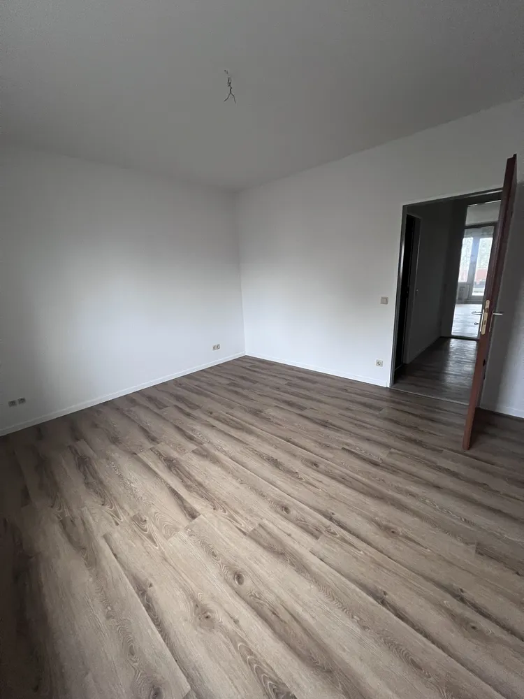2 Zimmer Wohnung mit 65 m² in Solingen – Bild 4