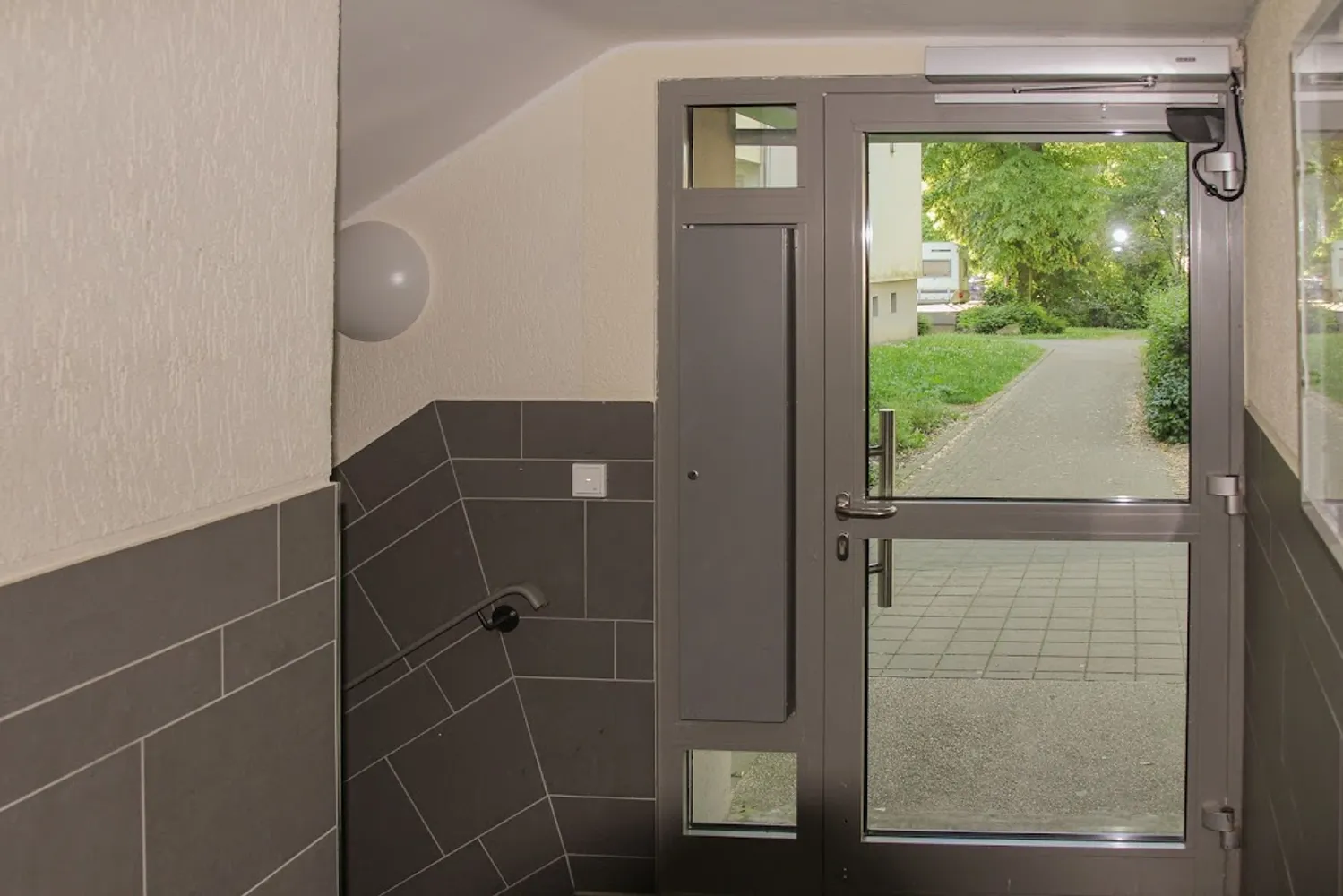 2 room apartment with 65 m² in Essen – Photo 5