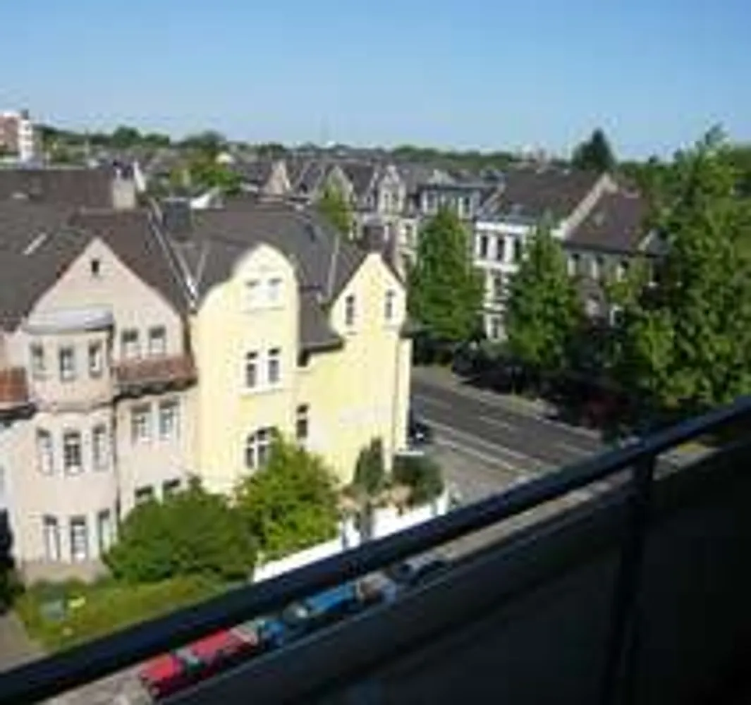 2 Zimmer Wohnung mit 61 m² in Neuss – Bild 3