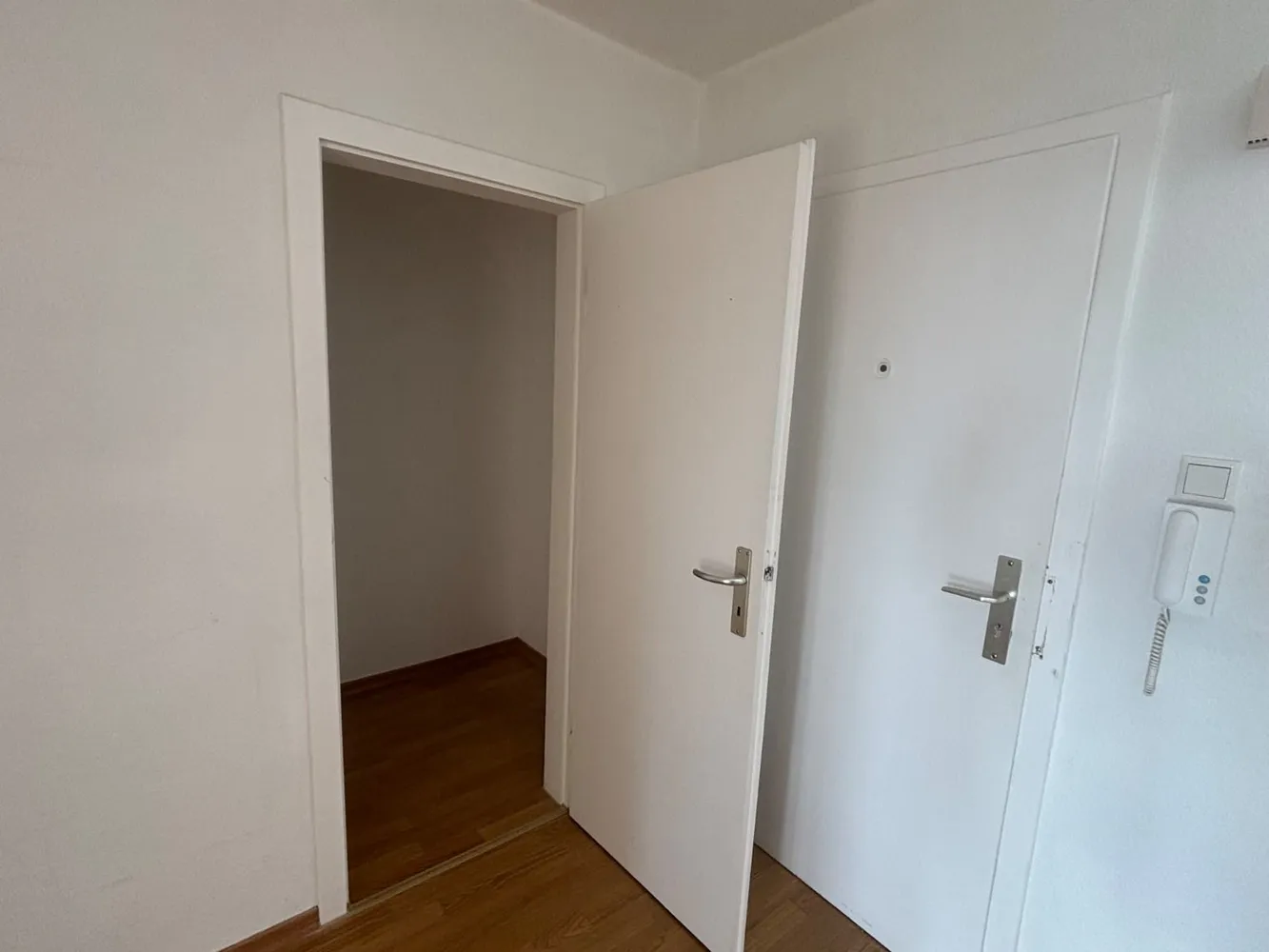 1 Zimmer Wohnung mit 56 m² in Neuss – Bild 8