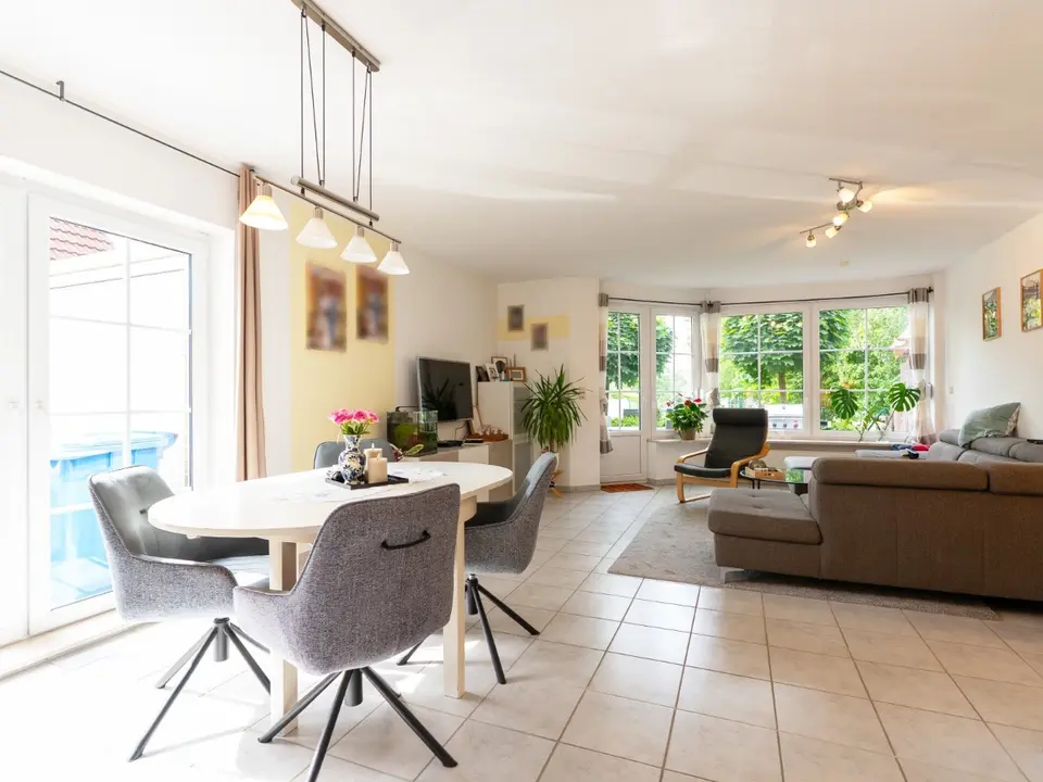 3 Zimmer Haus mit 80 m² in Norden – Bild 2