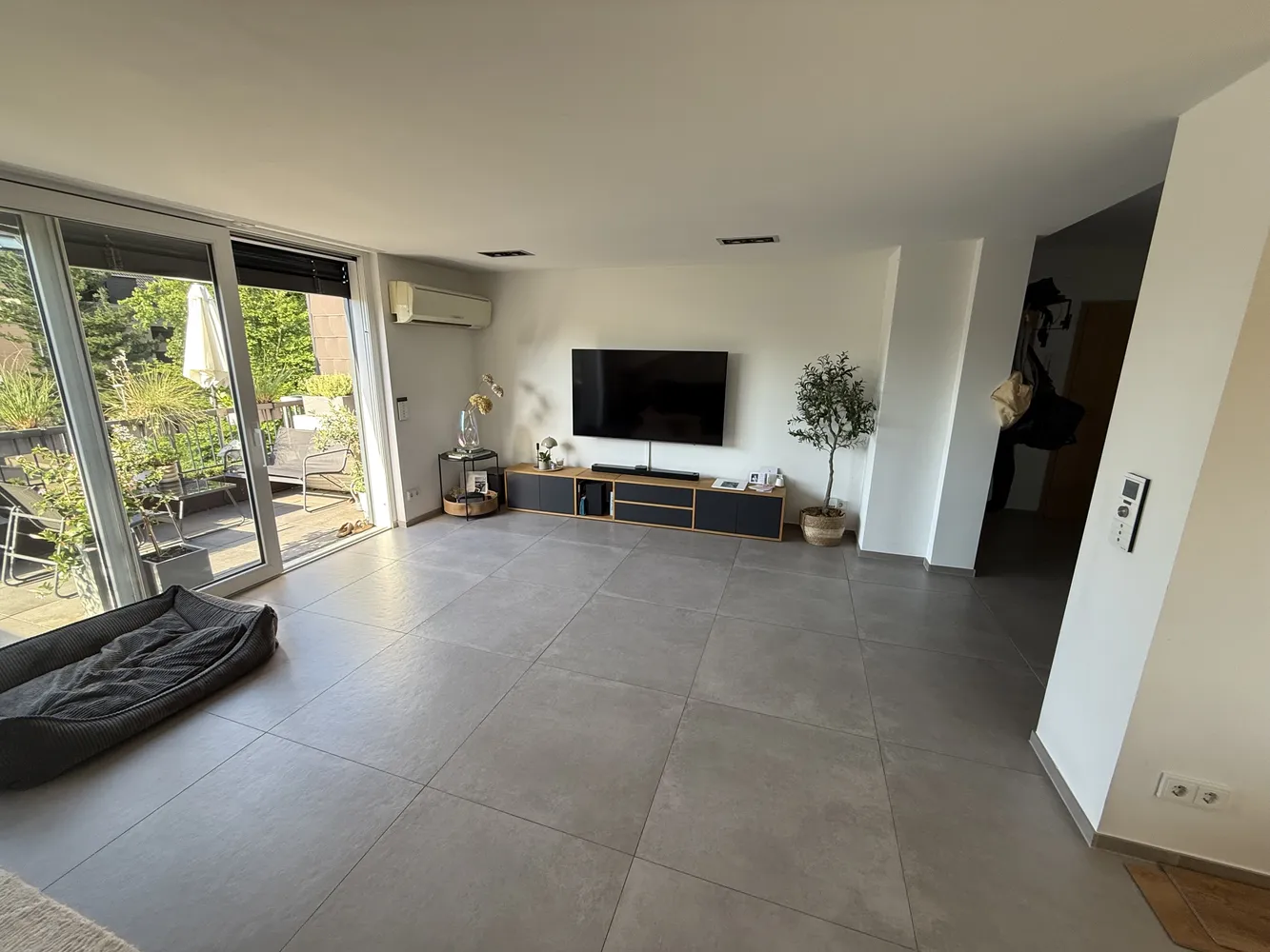 2 Zimmer Wohnung mit 85 m² in Mülheim an der Ruhr – Bild 2