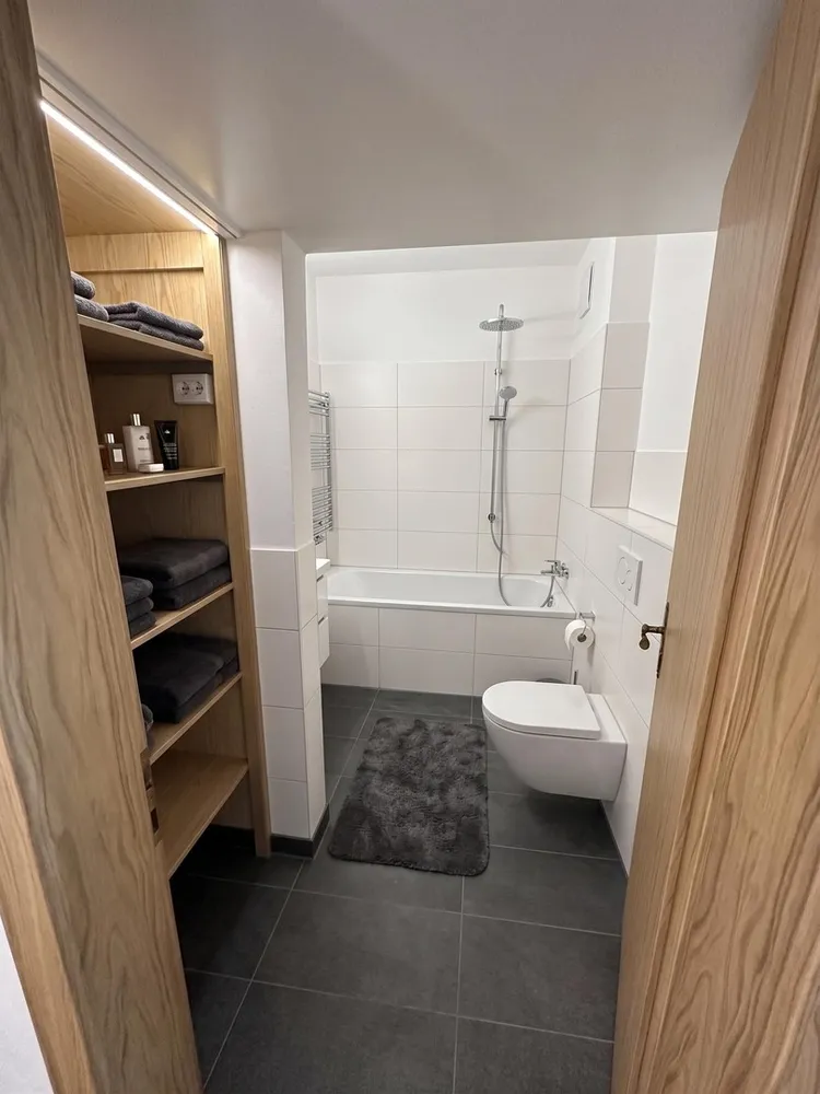 4 Zimmer Wohnung mit 94 m² in Mönchengladbach – Bild 1