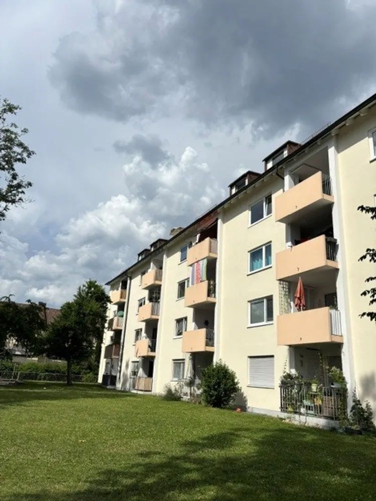 3 Zimmer Wohnung mit 70 m² in München – Bild 3