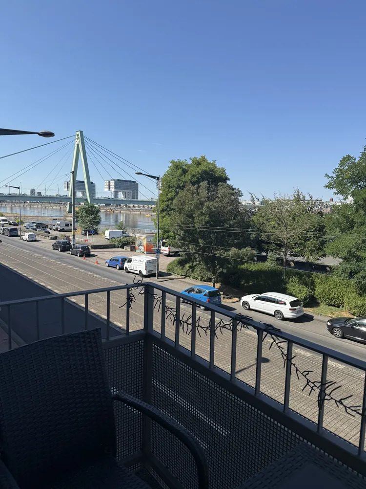 1 room apartment with 40 m² in Cologne – Photo 8