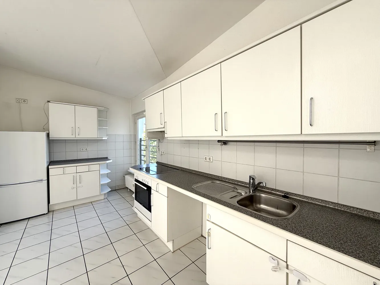 3 Zimmer Wohnung mit 118 m² in Berlin – Bild 3