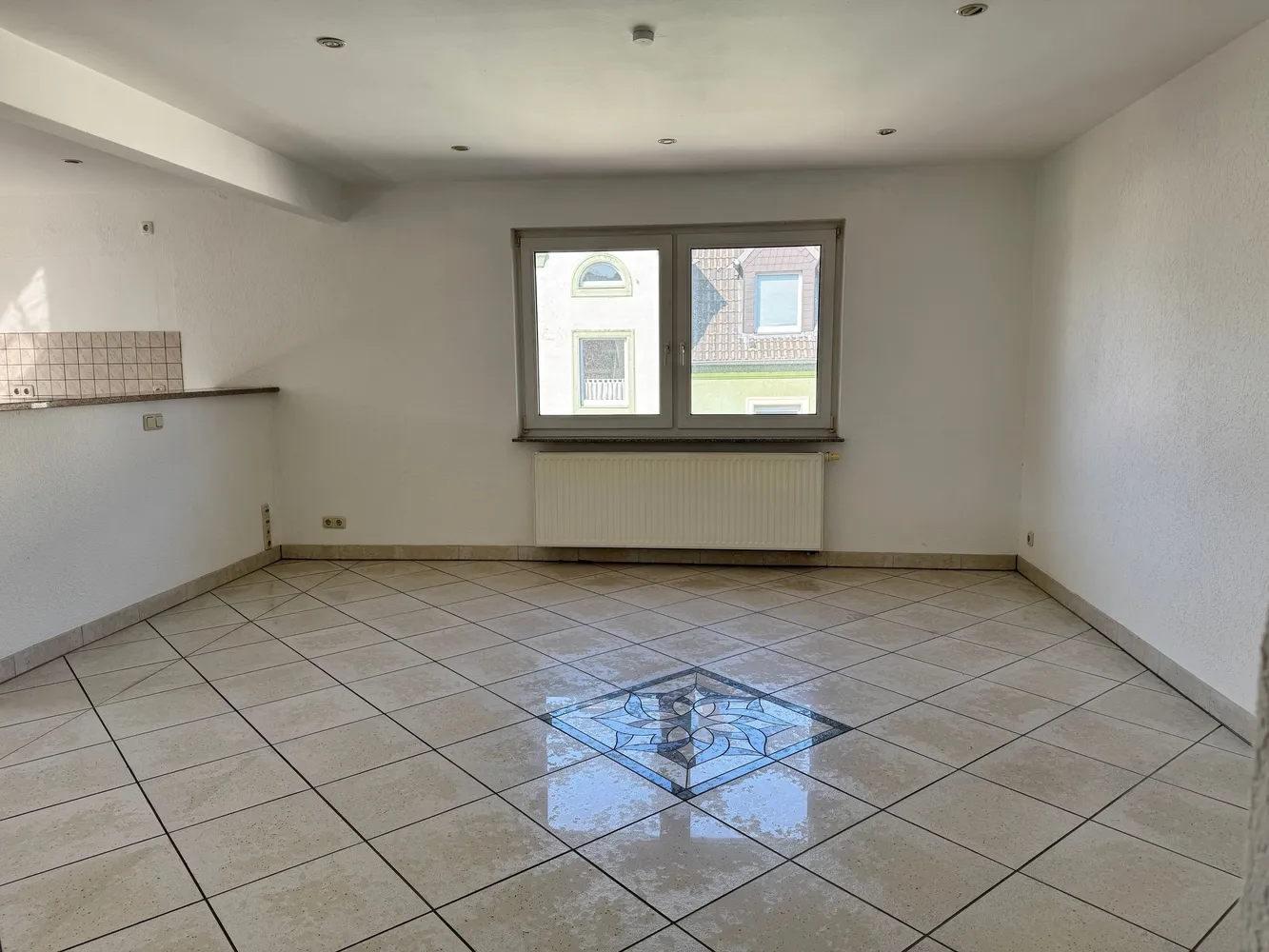 2 Zimmer Wohnung mit 82 m² in Essen – Bild 2