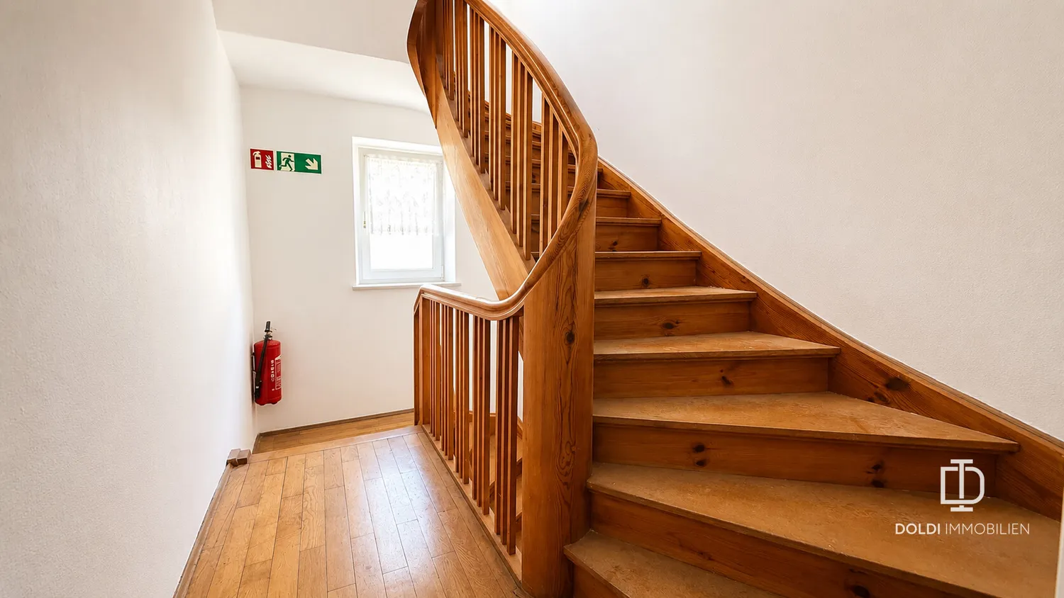 9 Zimmer Haus mit 194 m² in München – Bild 5
