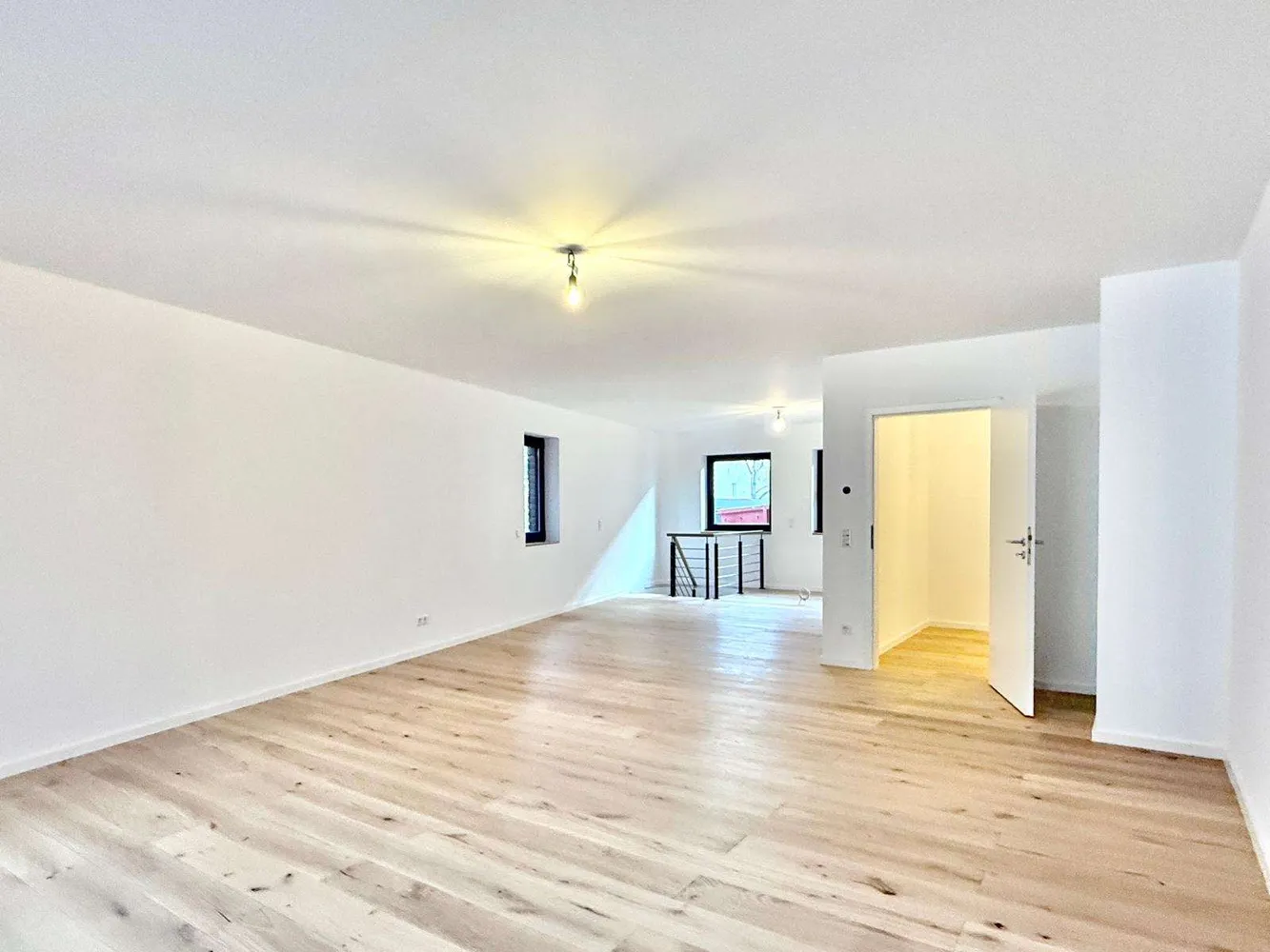 4 Zimmer Wohnung mit 168 m² in Düsseldorf – Bild 3