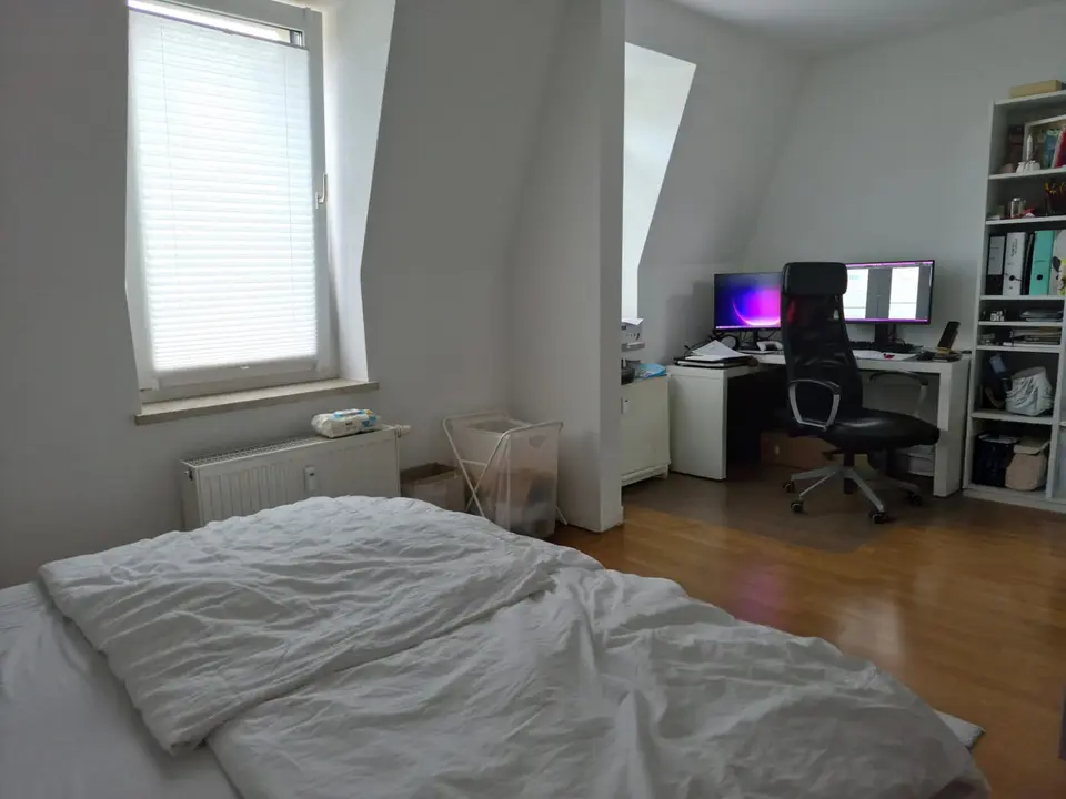 2 Zimmer Wohnung mit 75 m² in Dresden – Bild 2