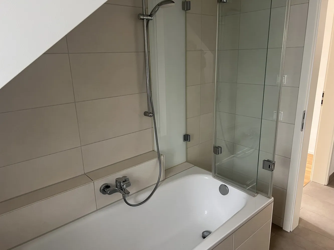 2 Zimmer Wohnung mit 64 m² in München – Bild 2