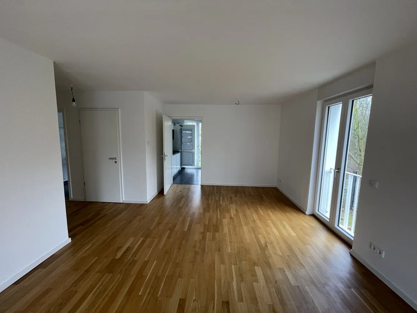 2 Zimmer Wohnung mit 77 m² in Köln – Bild 3