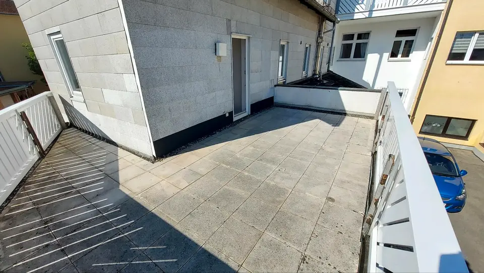2 Zimmer Wohnung mit 96 m² in Sonneberg – Bild 4