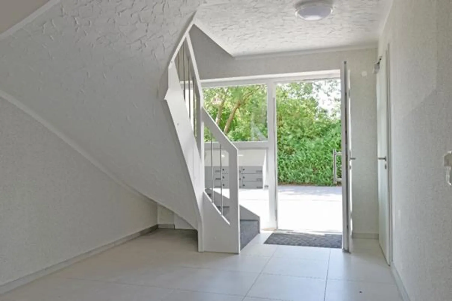 2 Zimmer Wohnung mit 53 m² in Hamburg – Bild 2