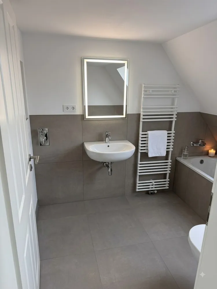 5 Zimmer Wohnung mit 100 m² in Dresden – Bild 3