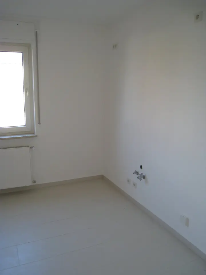 2 Zimmer Wohnung mit 60 m² in Wiesbaden – Bild 2