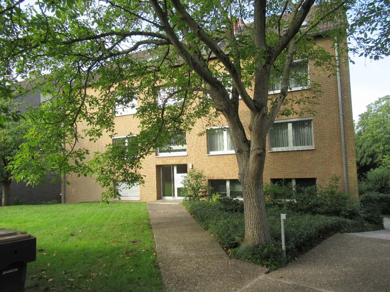 3 room apartment with 100 m² in Düsseldorf – Photo 1