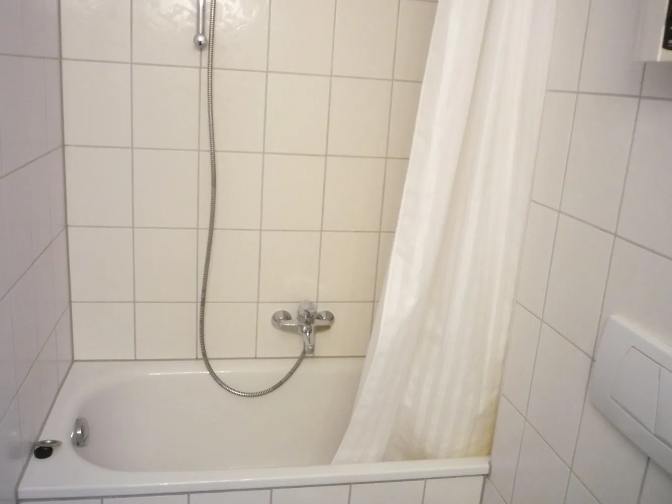 1 Zimmer Wohnung mit 35 m² in Düsseldorf – Bild 10