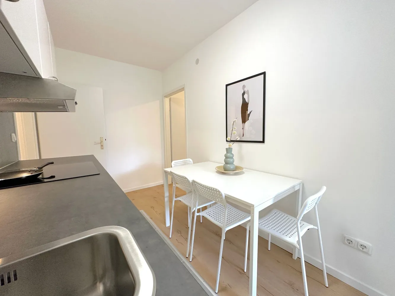 1 Zimmer Wohnung mit 30 m² in Frankfurt am Main – Bild 11