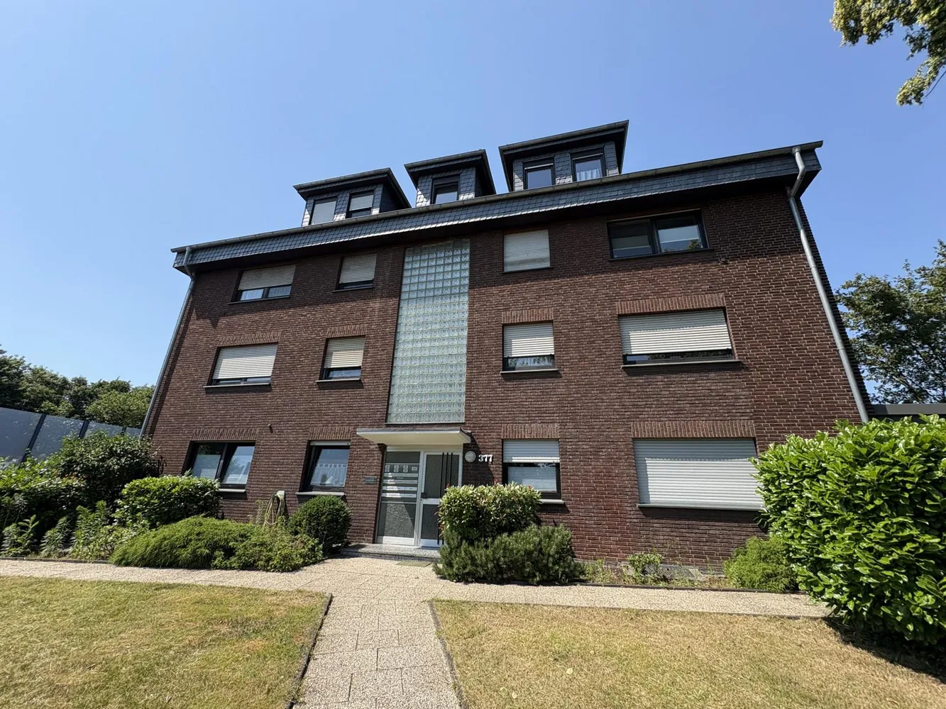 2 Zimmer Wohnung mit 64 m² in Moers – Bild 1