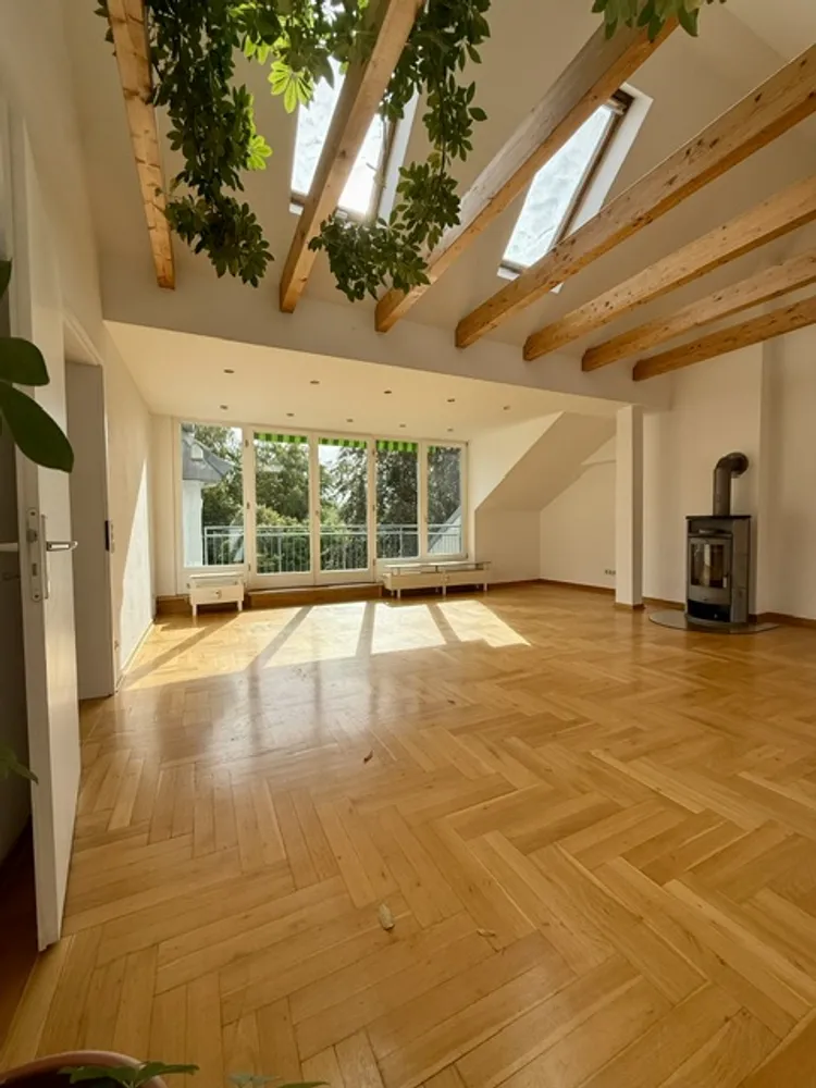2 Zimmer Wohnung mit 111 m² in Berlin – Bild 5