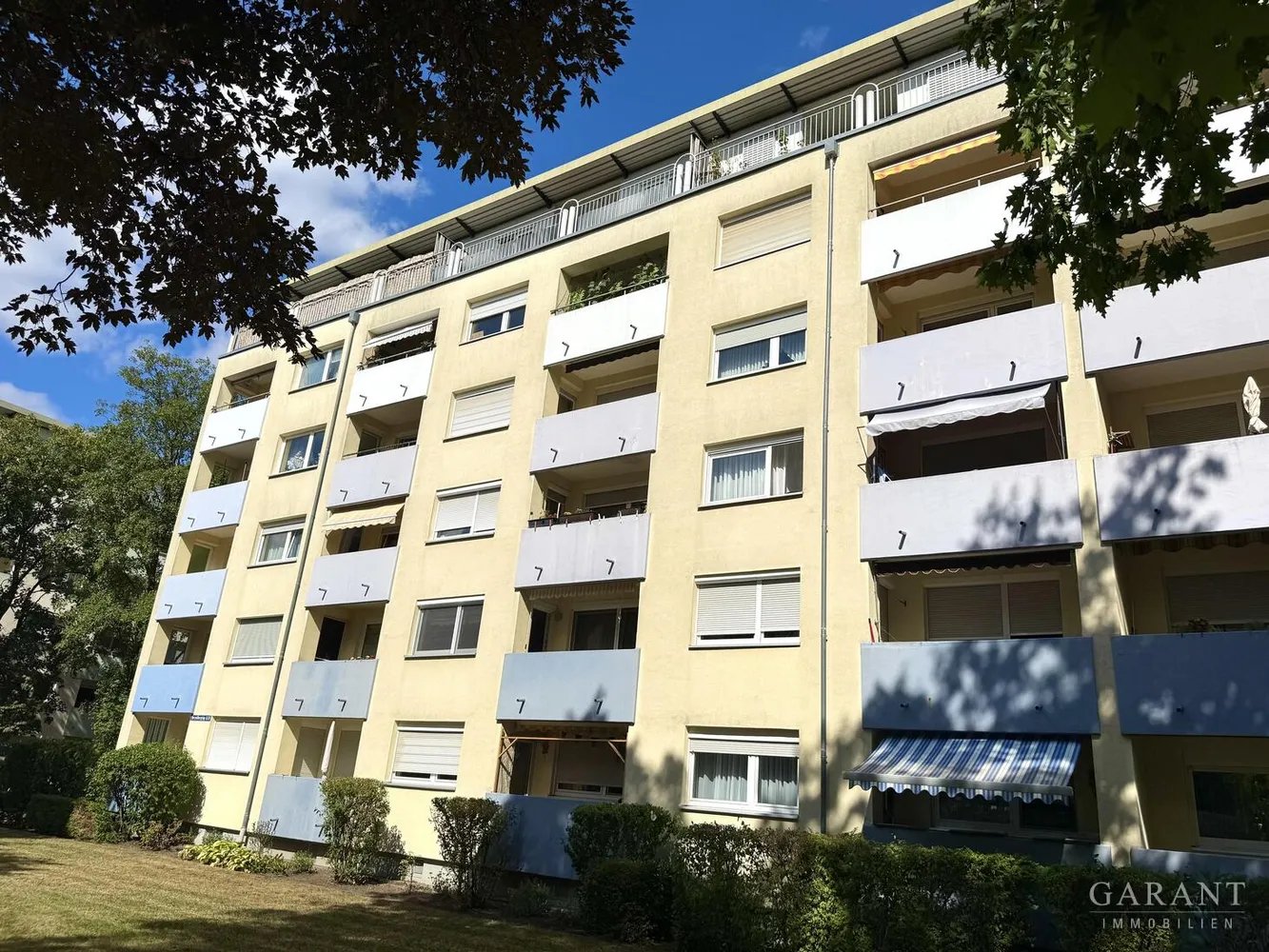 3 Zimmer Wohnung mit 70 m² in Nürnberg – Bild 2