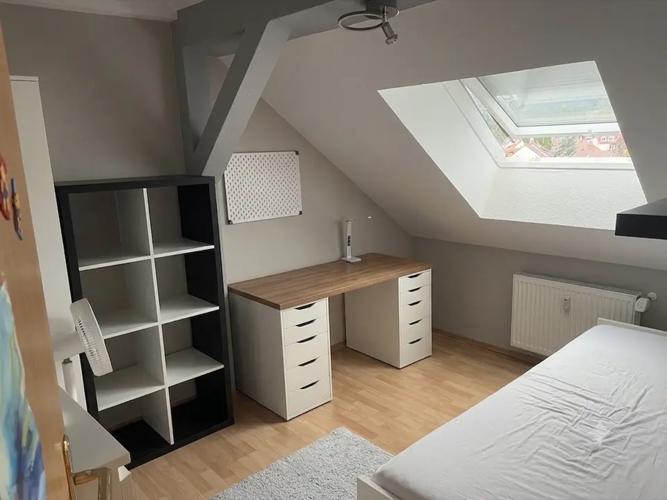 5 Zimmer Wohnung mit 120 m² in Pforzheim – Bild 2