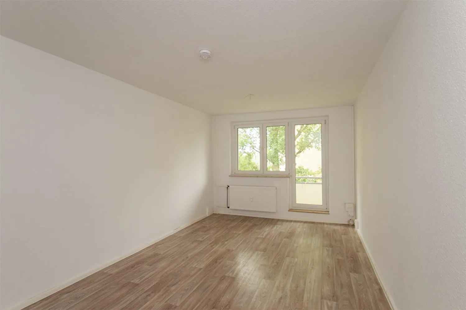 4 Zimmer Wohnung mit 72 m² in Halle (Saale) – Bild 2