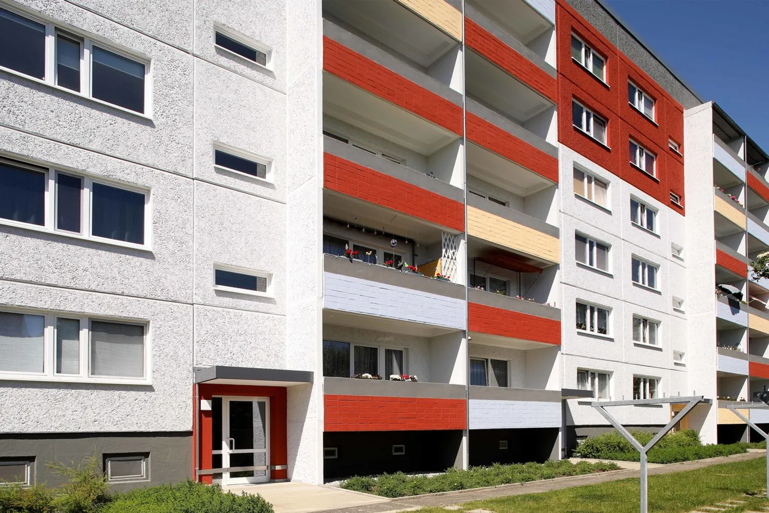 4 Zimmer Wohnung mit 76 m² in Neubrandenburg – Bild 2