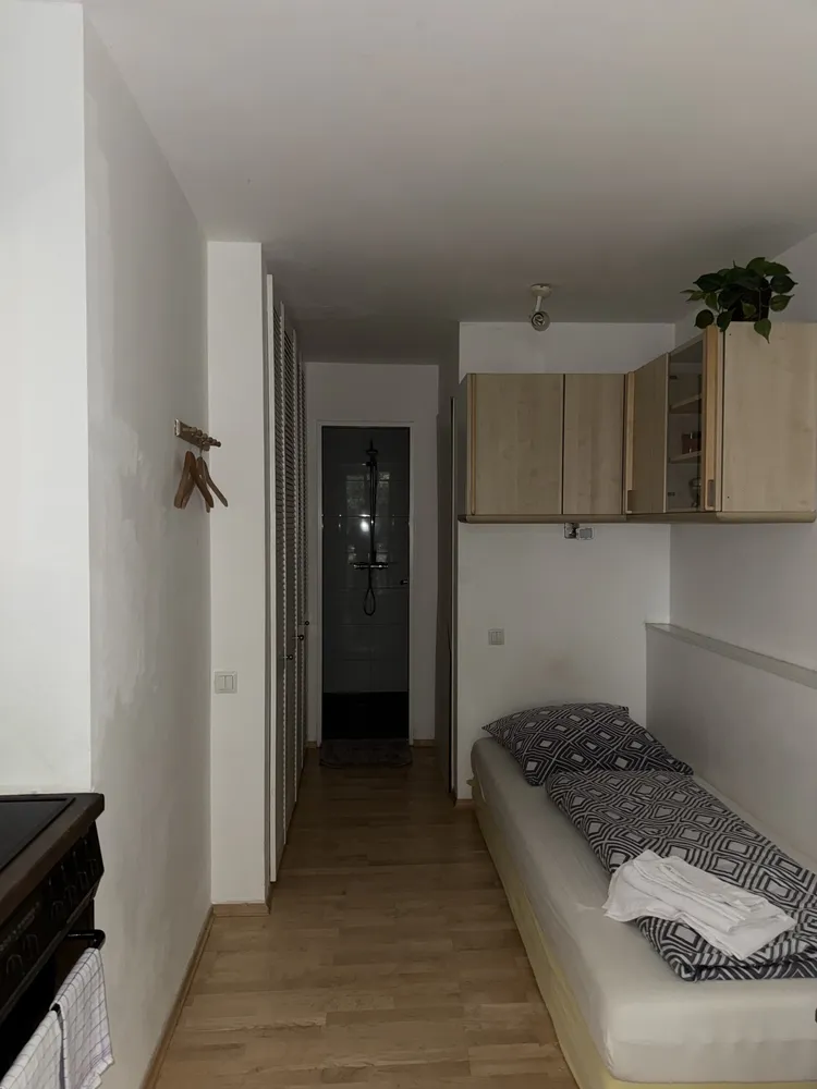 1 room apartment with 25 m² in Munich – Photo 4
