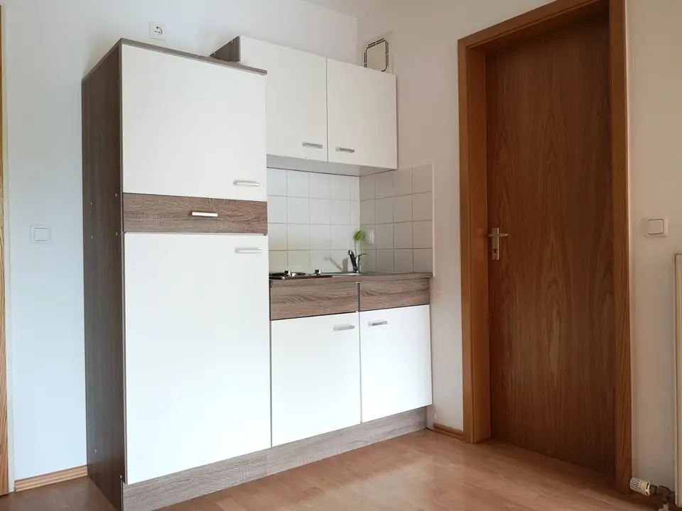 2 Zimmer Wohnung mit 42 m² in Hof – Bild 1