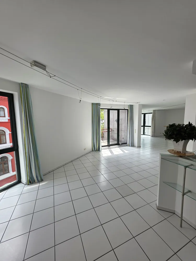 3 Zimmer Wohnung mit 102 m² in Aachen – Bild 1
