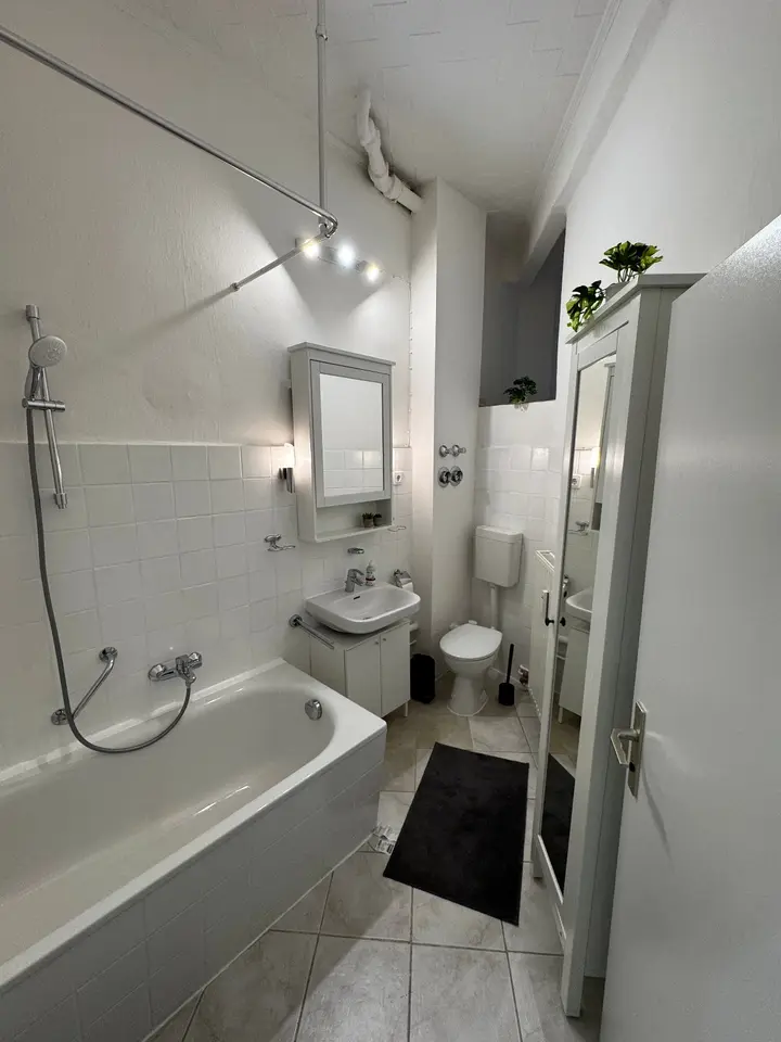 3 Zimmer Wohnung mit 100 m² in Berlin – Bild 4