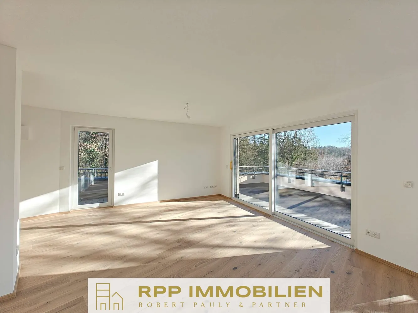 2 Zimmer Wohnung mit 79 m² in München – Bild 2