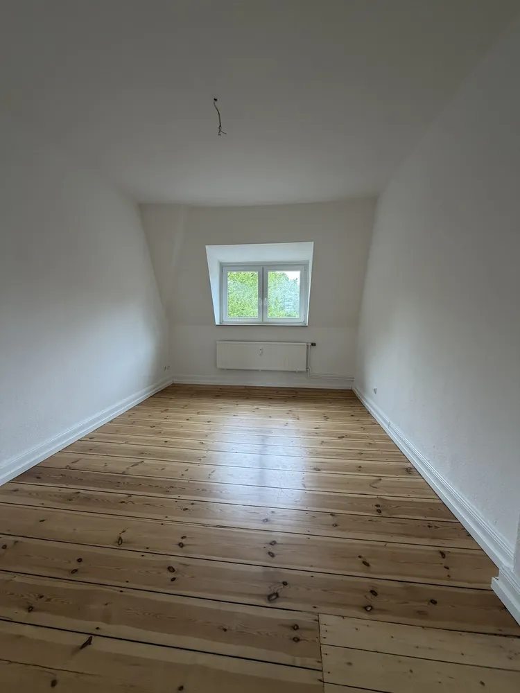 6 Zimmer Wohnung mit 180 m² in Hamburg – Bild 9