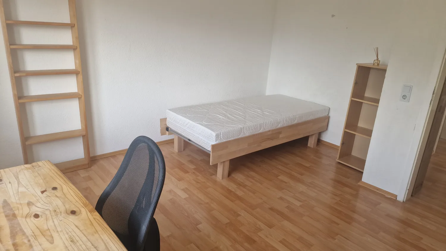 1 Zimmer Wohnung mit 16 m² in Karlsruhe – Bild 2
