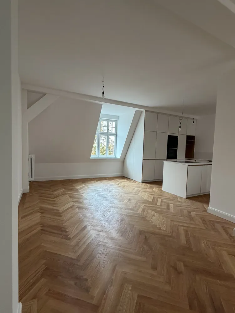 5 Zimmer Wohnung mit 128 m² in München – Bild 4