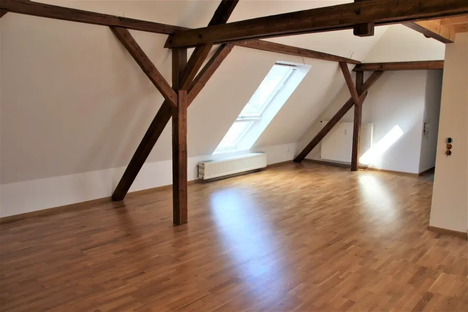 4 Zimmer Wohnung mit 130 m² in Meiningen – Bild 2