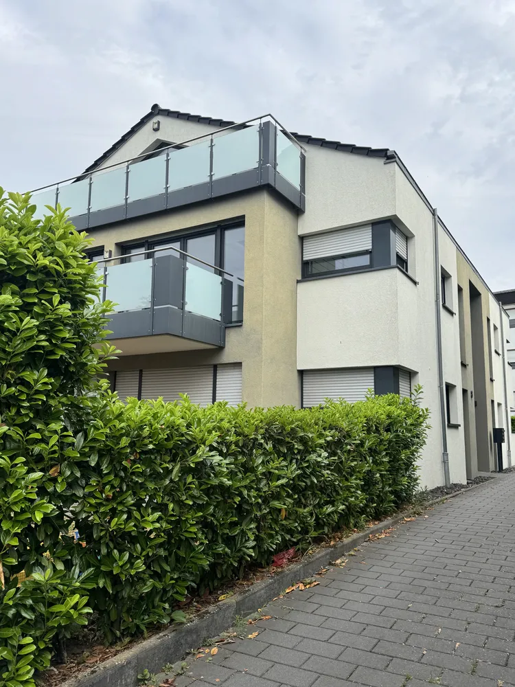 3 Zimmer Wohnung mit 140 m² in Wiesbaden – Bild 2