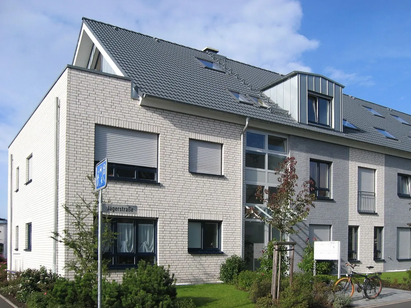 4 Zimmer Wohnung mit 130 m² in Leverkusen – Bild 3